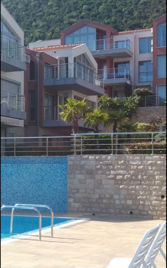 Ðenovići Apartments Acacia Hill מראה חיצוני תמונה