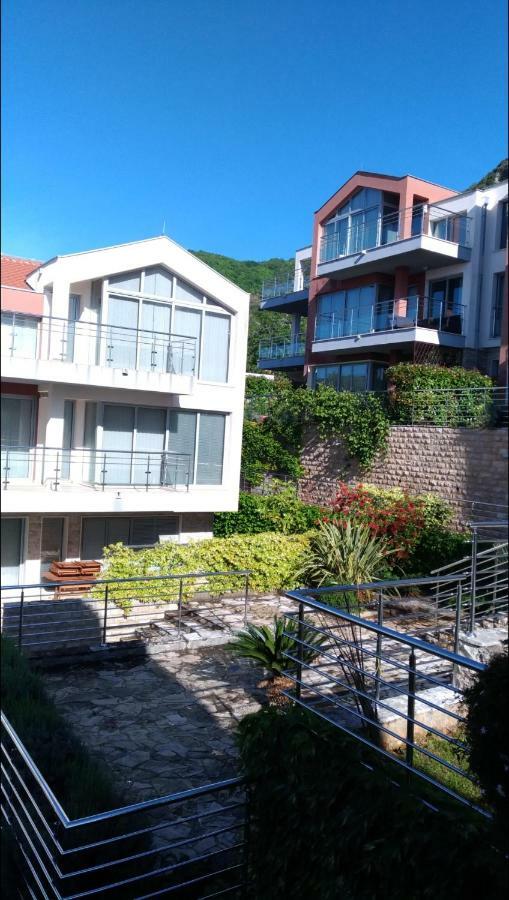 Ðenovići Apartments Acacia Hill מראה חיצוני תמונה