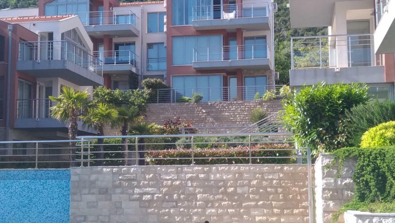 Ðenovići Apartments Acacia Hill מראה חיצוני תמונה